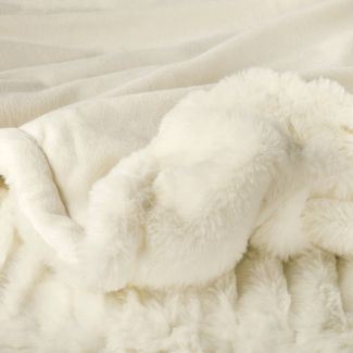 152 × 218 cm  Faux Fur Oversized Throw Blanket - Threshold Signature™
