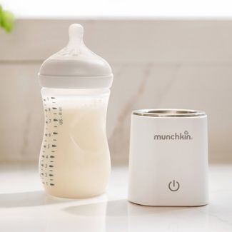 New Munchkin 98° Digital Bottle Warmer – Perfect Temperature, Every Time -120V