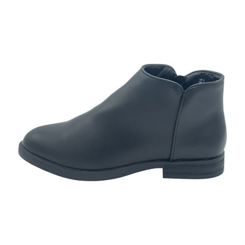 Winter boots for black leather women from Amazon Essentials