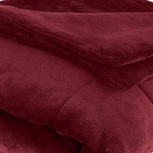 Vellux® 1B07183 Plushlux filled 86-inches x 86-inches Full/Queen Size Blanket, Red
