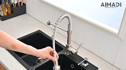 Modern Kitchen Faucet Pull Down Sprayer