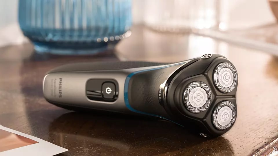 Philips Wet & Dry Electric Shaver