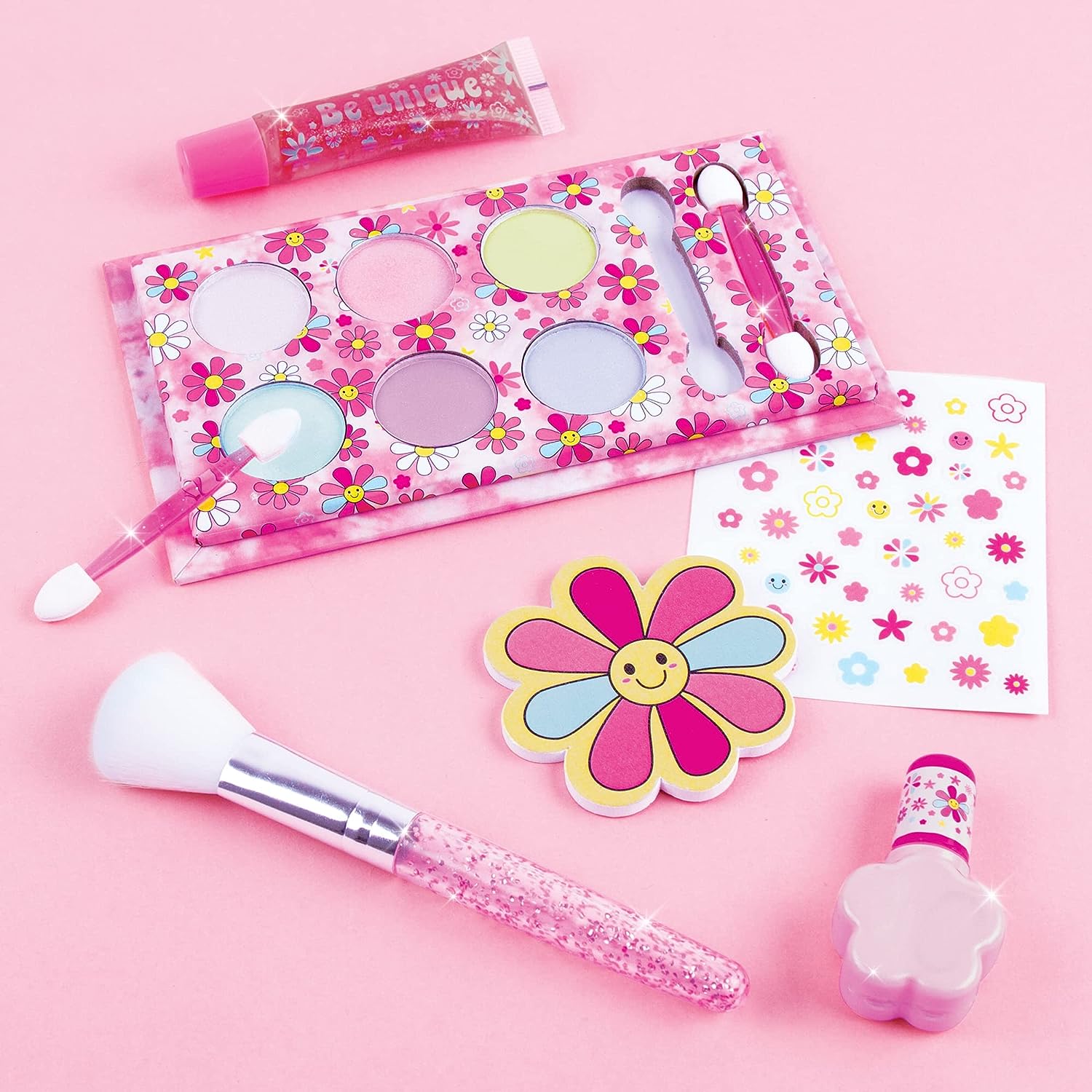 Make It Real Cosmetic Set, Love And Daisies