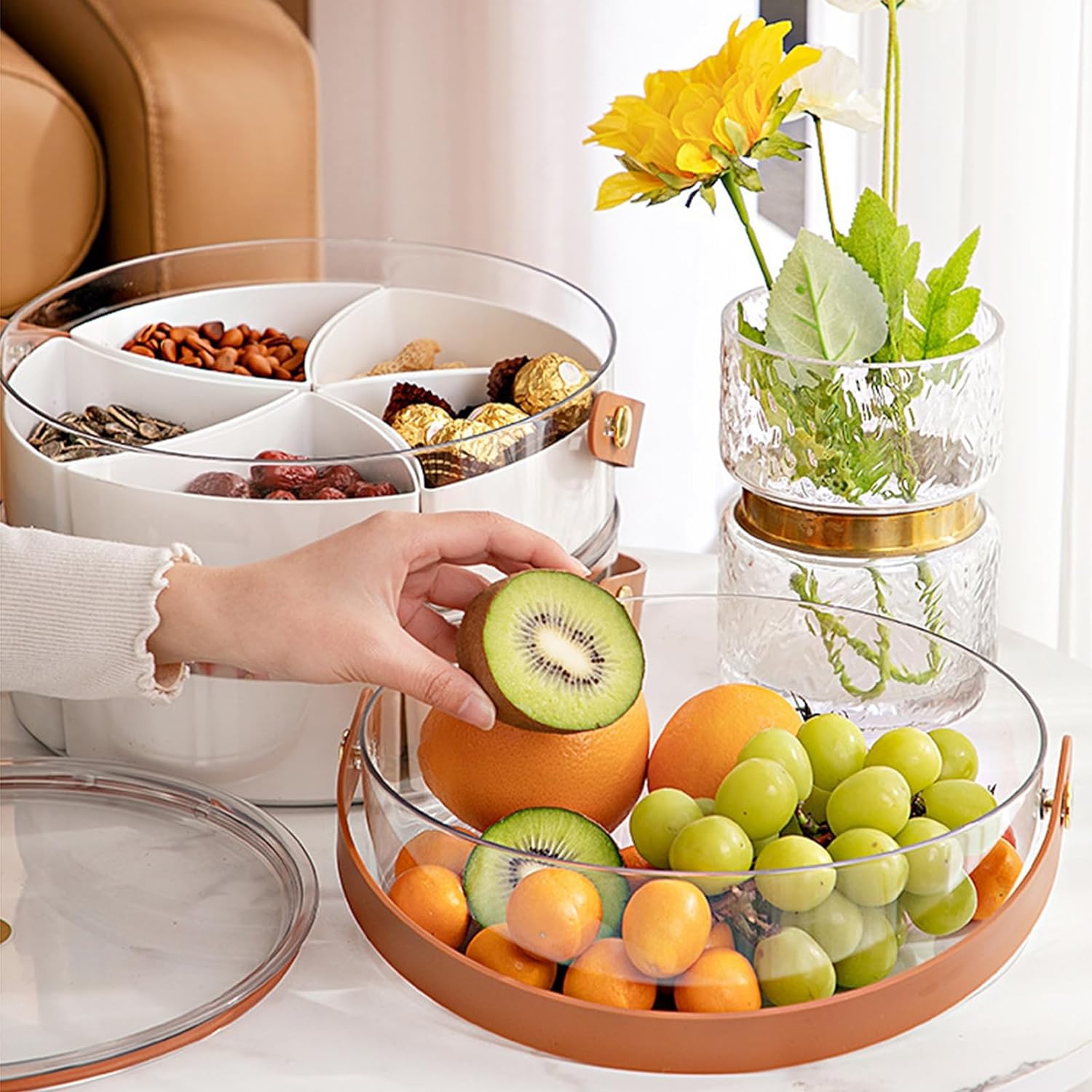 Portable round plastic vegetable tray for food storage