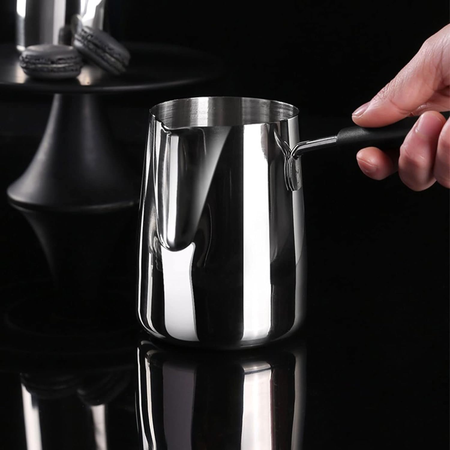 Coffee Pot Stainless Steel Milk Frothing Pitcher Chocolate Melting Pot with Long Handle fit for Making Coffee 350ml