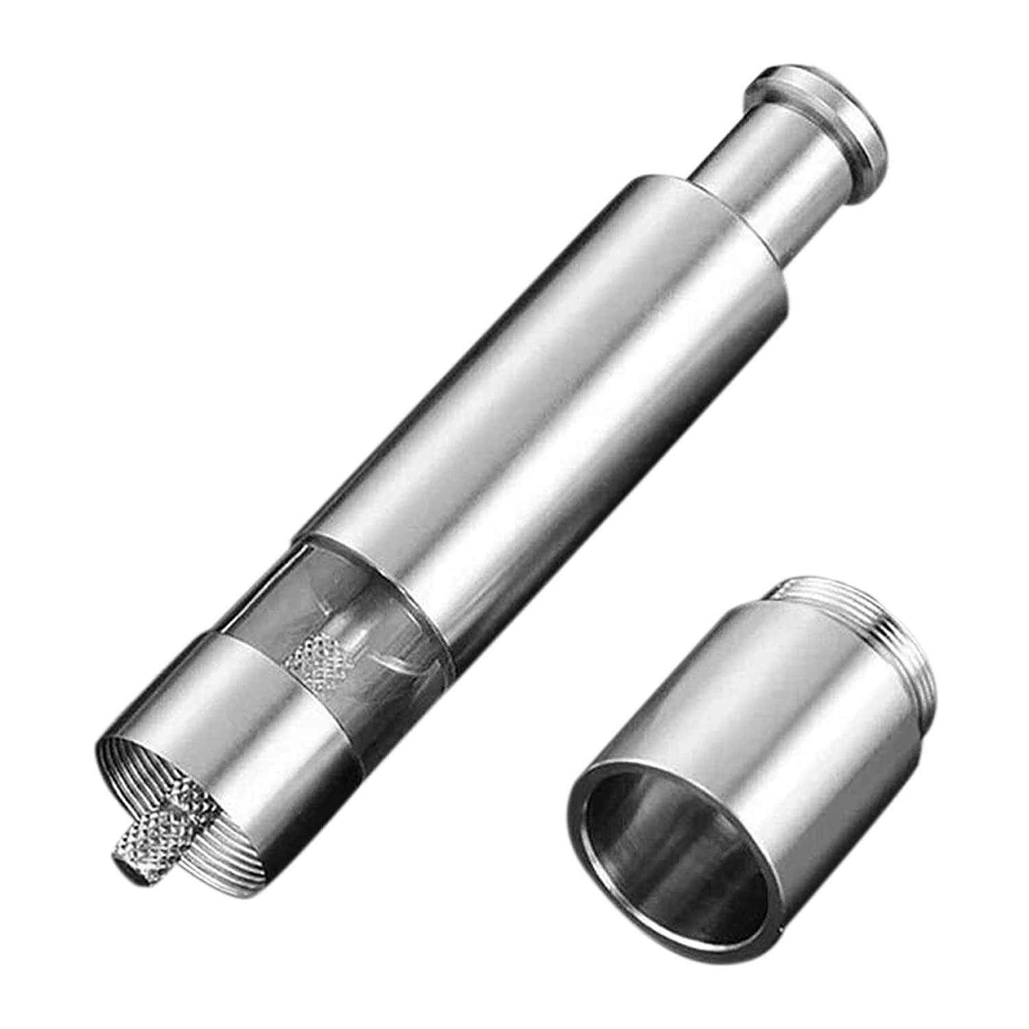 Manual salt and pepper grinder in silver