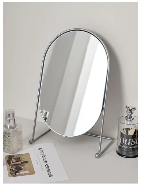 Modern HD Oval Makeup Mirror - Silver